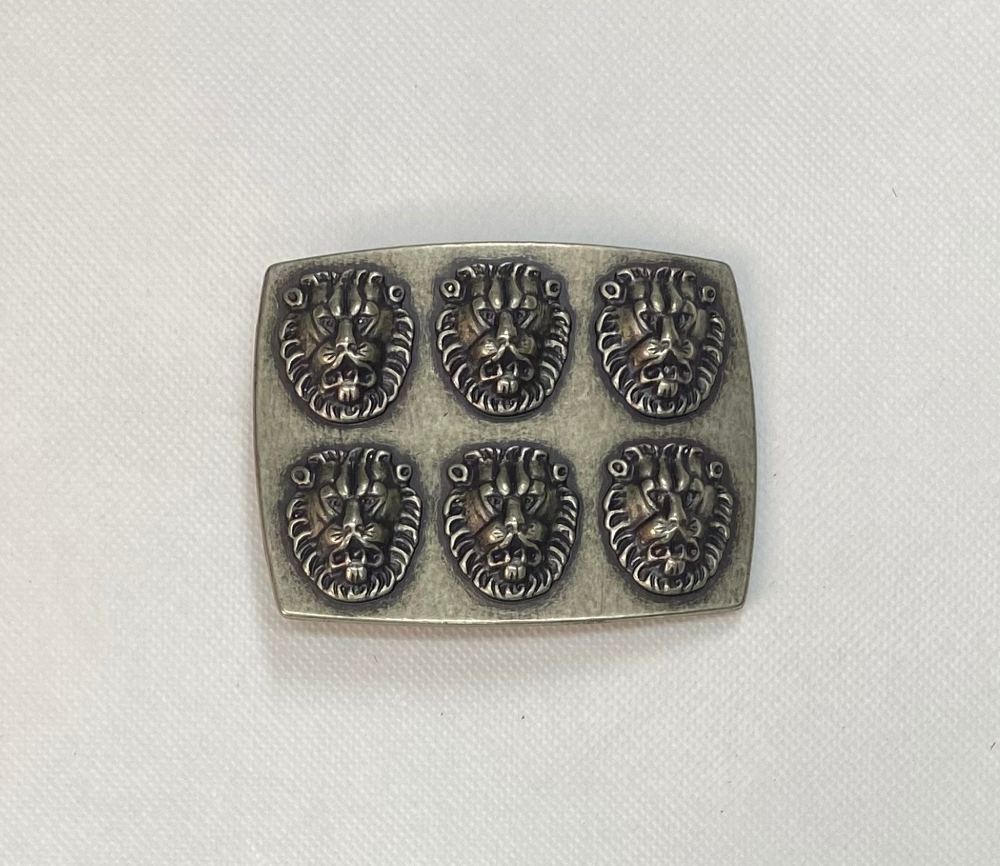 Hebilla | Chapón Leones